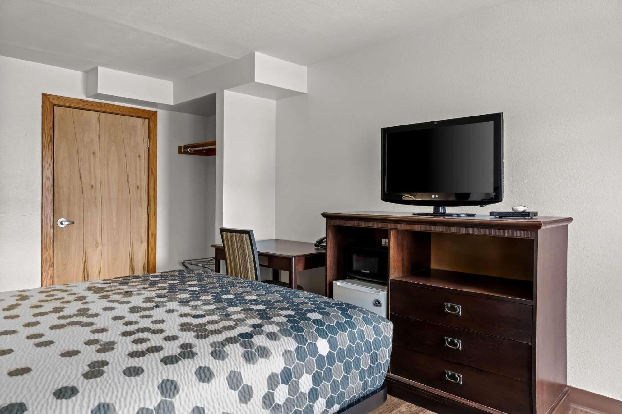 Rodeway Inn Billings Logan Intl Airport Near St Vincent Hospital Exteriör bild